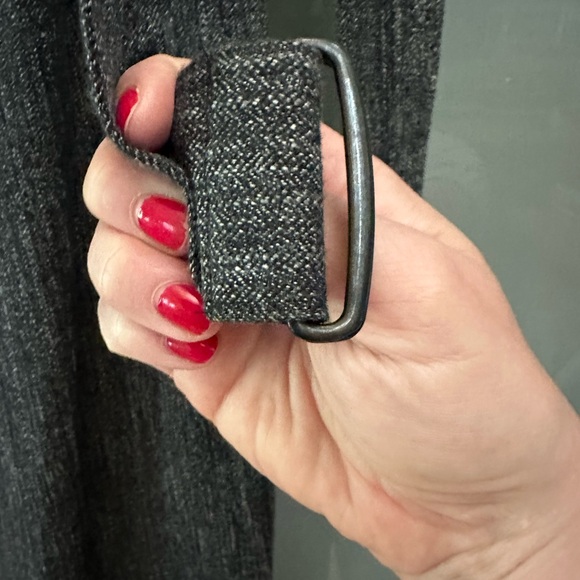 ISDA & CO Tweed Sleeveless Shift Dress - Picture 9 of 10